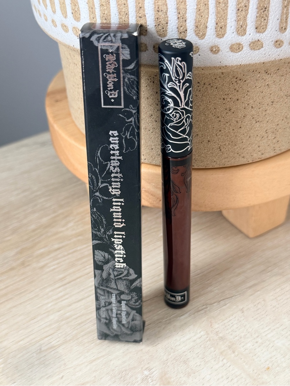 Kat Von D Everlasting Liquid Lipstick Vampira – Deep Burgundy – New-FULL SIZE